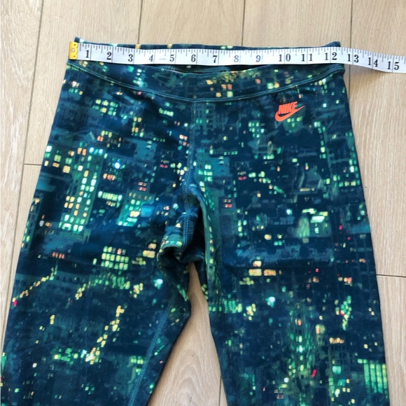 Nike RU City Print Leggings Size XS - Picture 2 of 9